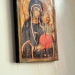 Miracolo in Francia: la Madonna piange olio